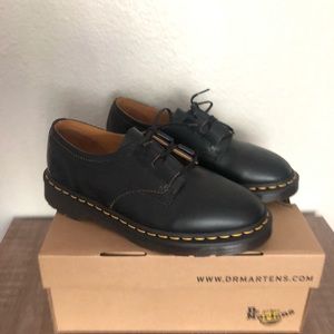 New Dr Martens 1461 Ghillie Shoe Womens Size 8